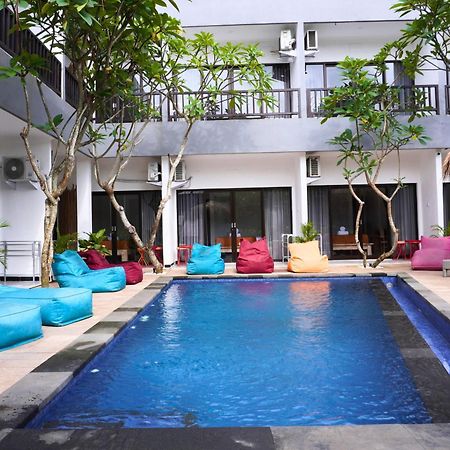 Summer Of Surf Hostel Uluwatu Ungasan Eksteriør billede
